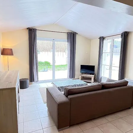 Jolie Maison Familiale Avec Jardin Et Parking