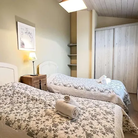 Jolie Maison Familiale Avec Jardin Et Parking