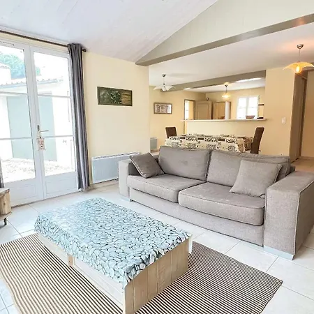 Jolie Maison Familiale Avec Jardin Et Parking Vila *